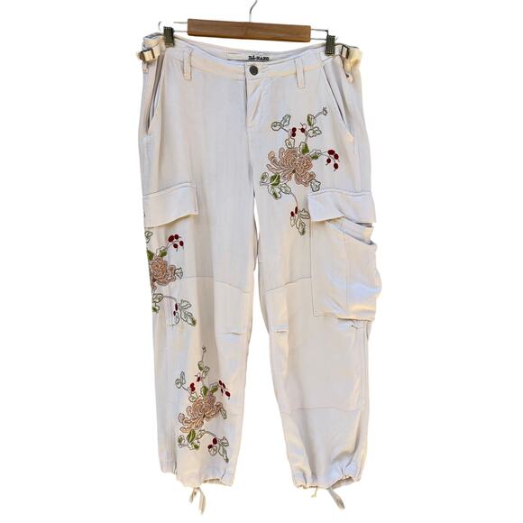Da Nang Y2K Floral Embroidered Cargo Pants Off White Cream Size Medium - Picture 1 of 16